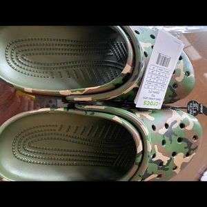 Classic Crocs, NWT, size US men 8/women 10
